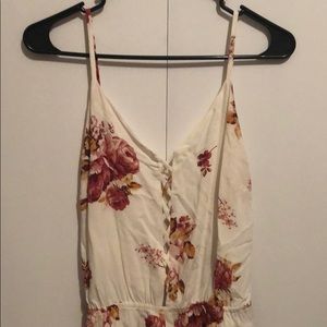 Floral romper🌺